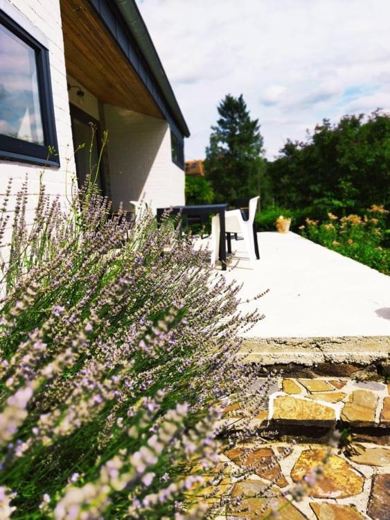 Le Clos Des 3 - Vacances Avec Vue En Ardennes A 5 Kilometres De La Roche - Maison De 90 M2 Avec Chambres - Avec Magnifique Jardin Rendeux Exterior photo